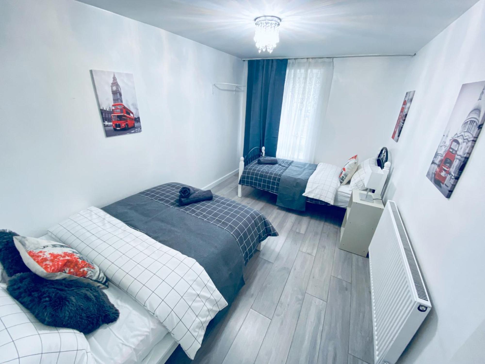 2 Bedroom Flat, Dalston Junction, London Eksteriør billede